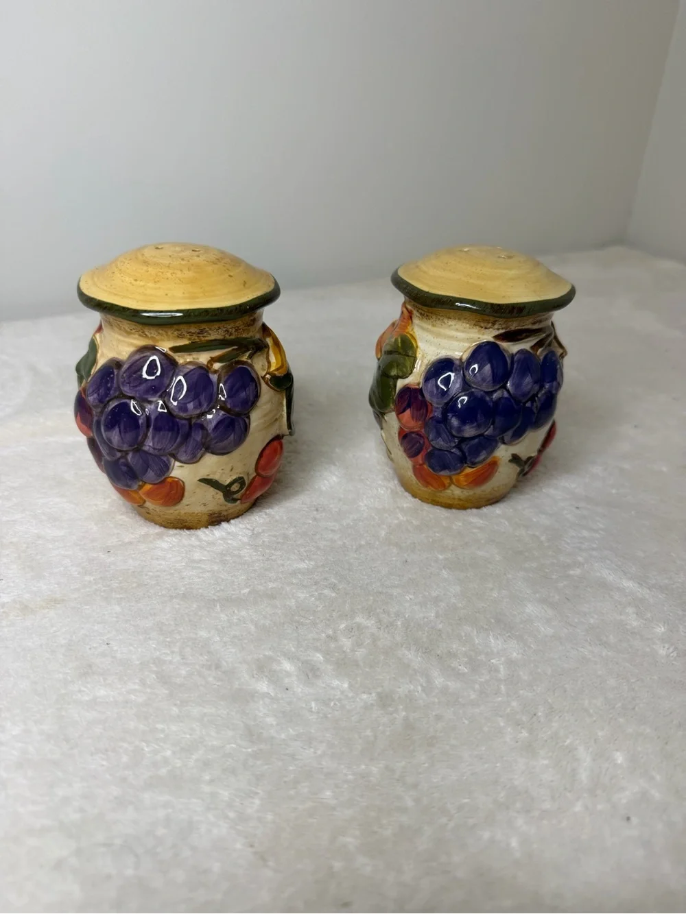 CIC Ceramic Large Salt & Pepper Shakers with  Applied Grapes Design